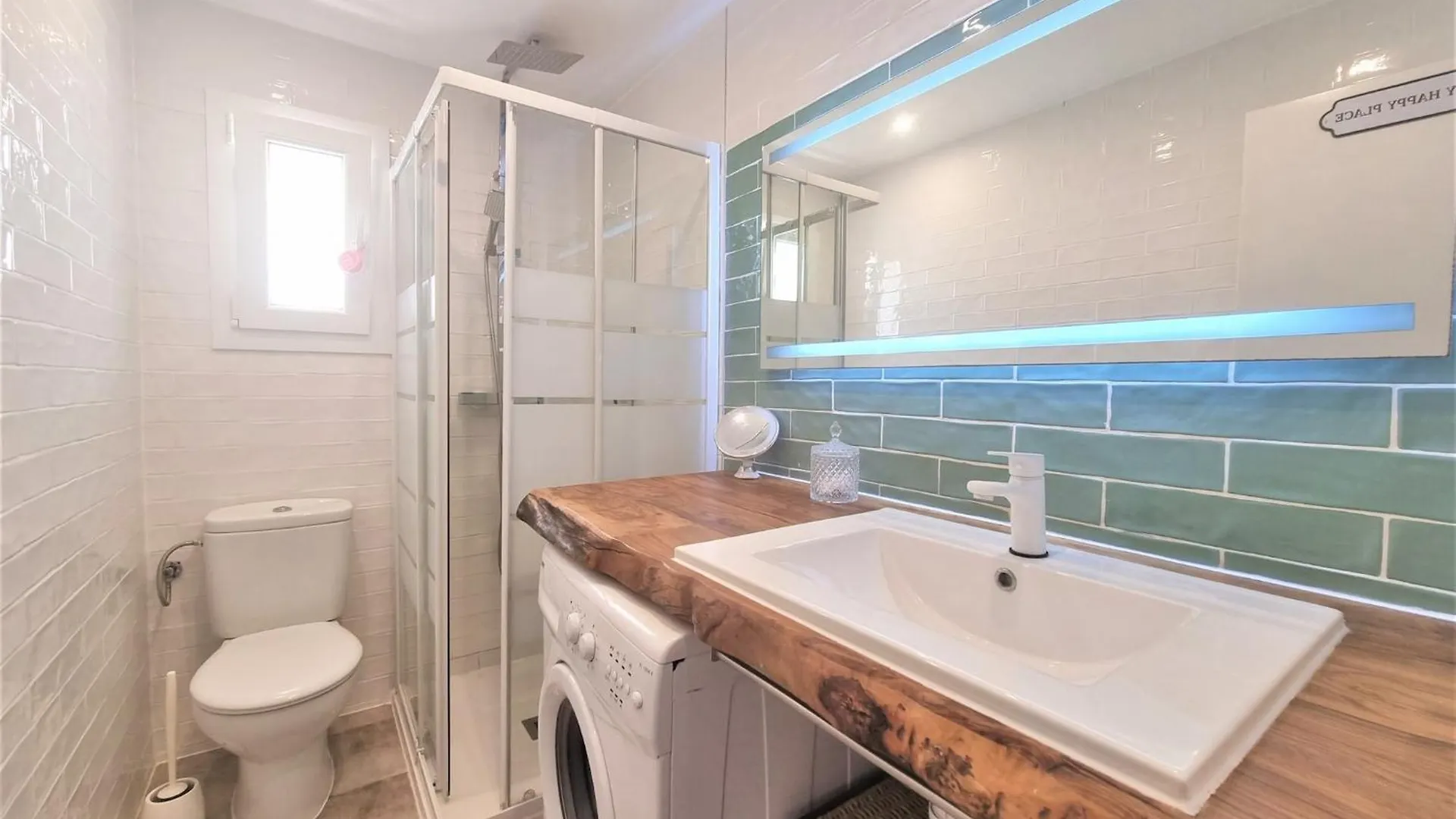 Beautifully Renovated Villa In L Escala L' Escala